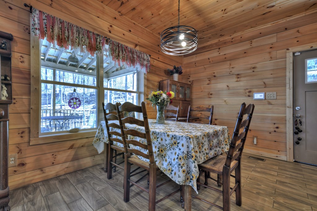 207 Joliet Drive, Ellijay