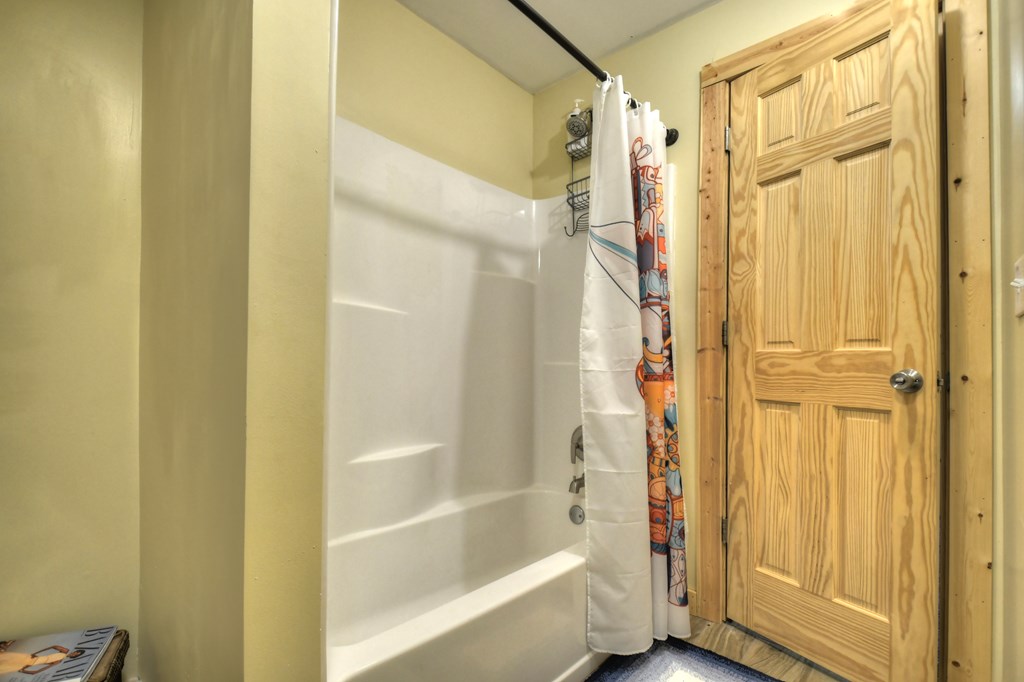 207 Joliet Drive, Ellijay