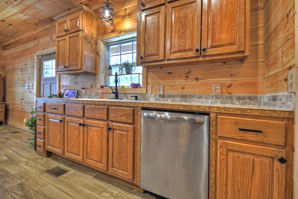 207 Joliet Drive, Ellijay