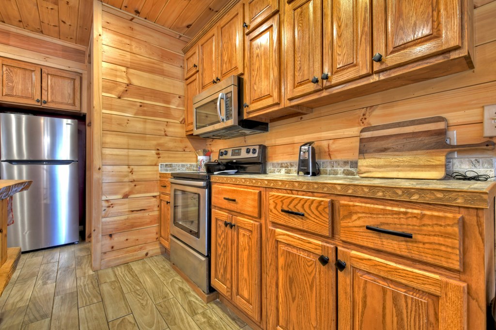 207 Joliet Drive, Ellijay