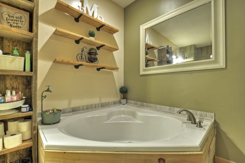 207 Joliet Drive, Ellijay