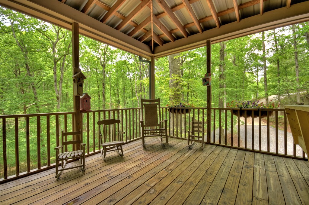 207 Joliet Drive, Ellijay