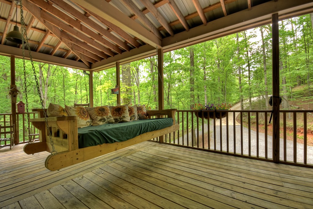 207 Joliet Drive, Ellijay