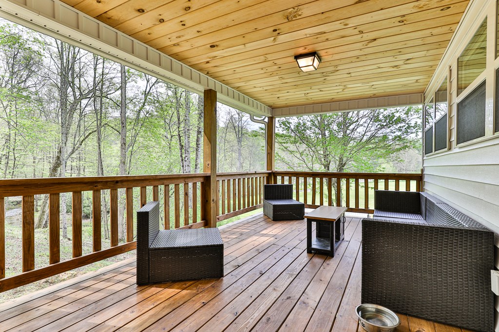 2001 Big Creek Road, Ellijay