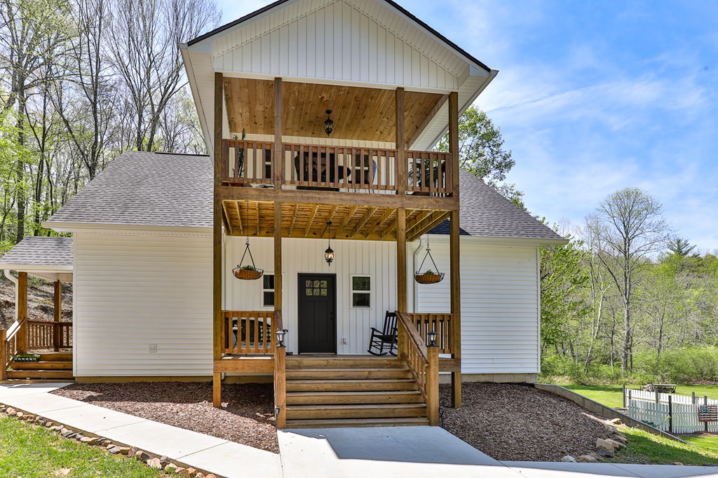 2001 Big Creek Road, Ellijay