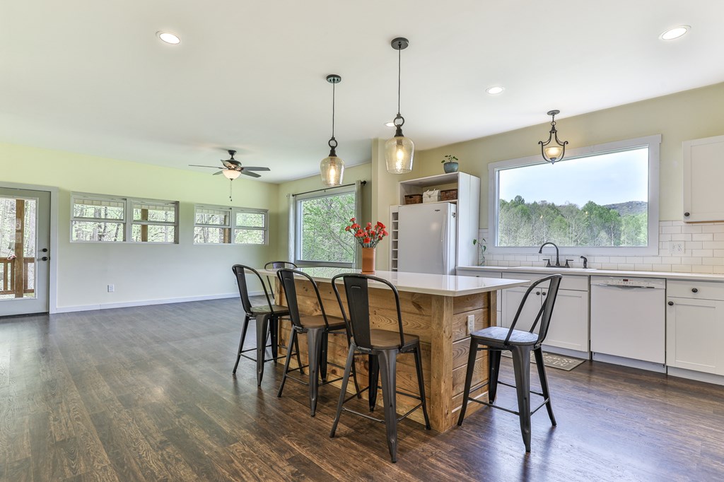 2001 Big Creek Road, Ellijay