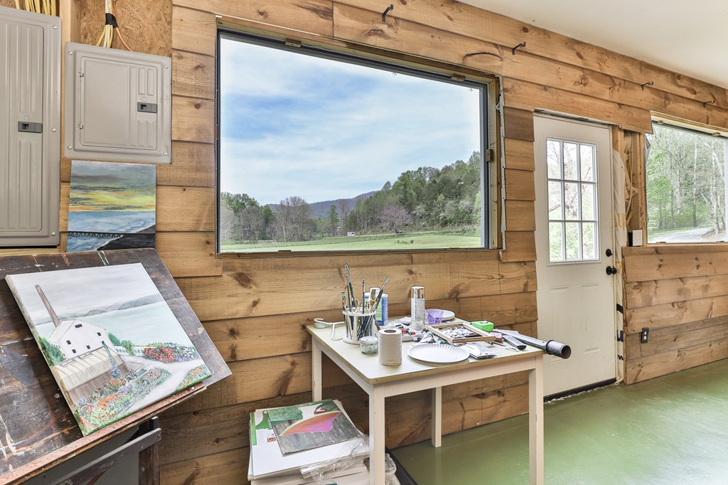 2001 Big Creek Road, Ellijay