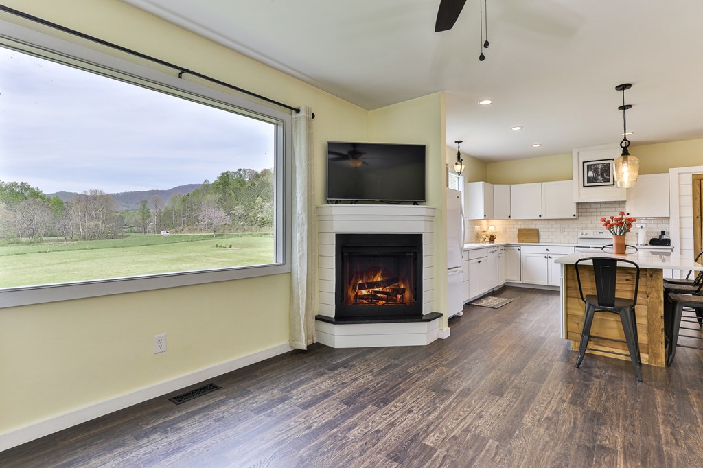 2001 Big Creek Road, Ellijay