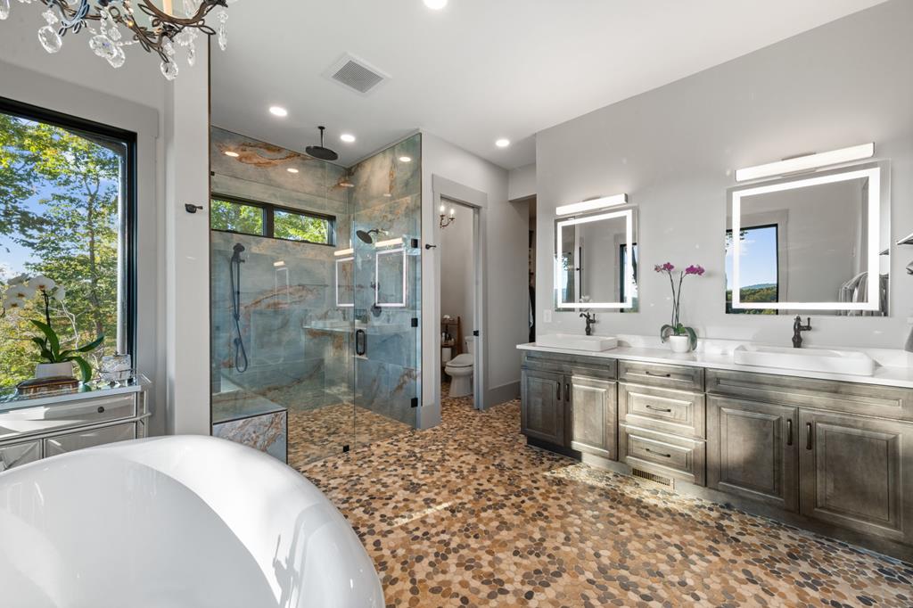 462 Tanager Trail, Ellijay