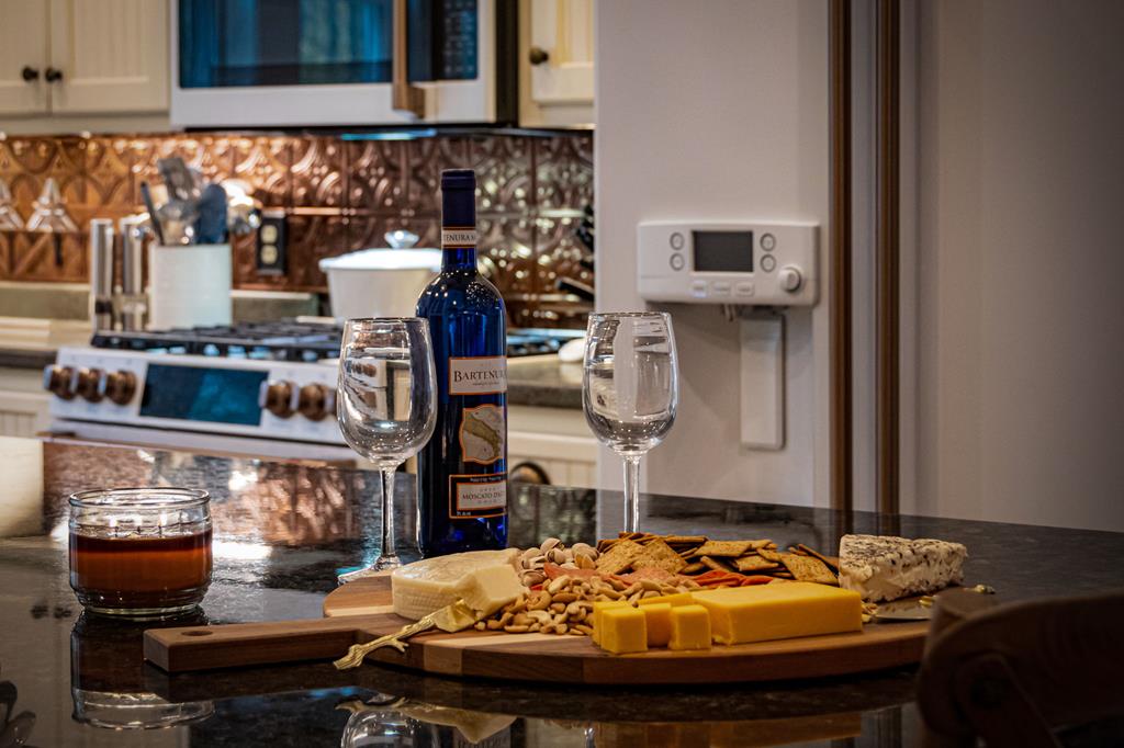 3349 Whitepath Road, Ellijay