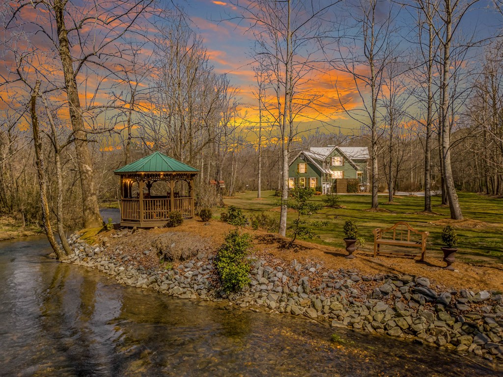 3349 Whitepath Road, Ellijay