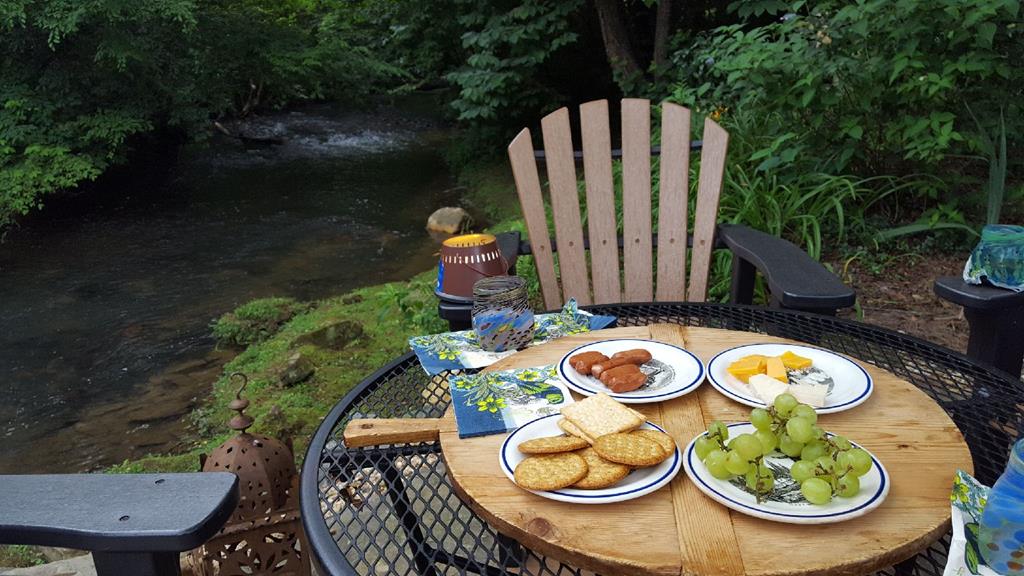 3349 Whitepath Road, Ellijay