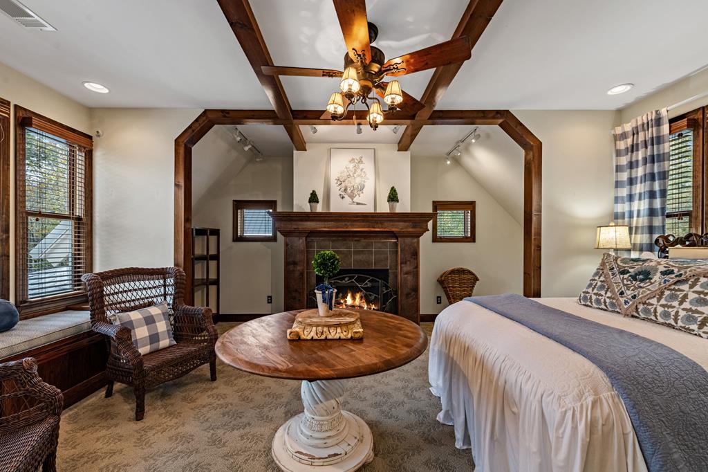 3349 Whitepath Road, Ellijay