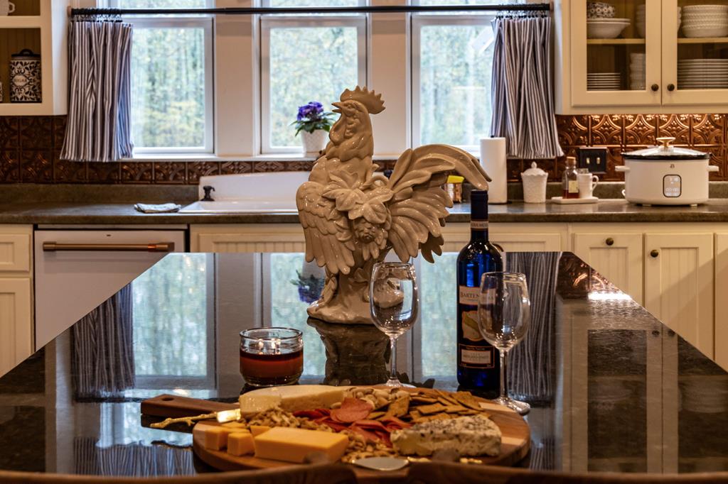 3349 Whitepath Road, Ellijay