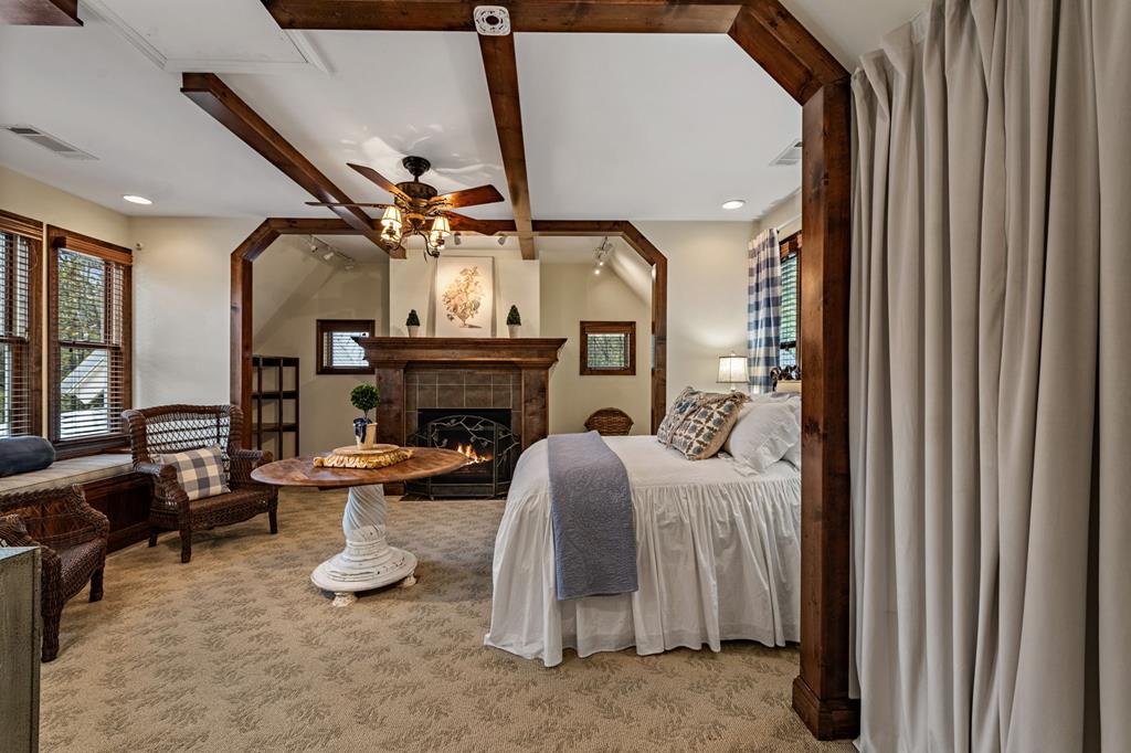 3349 Whitepath Road, Ellijay