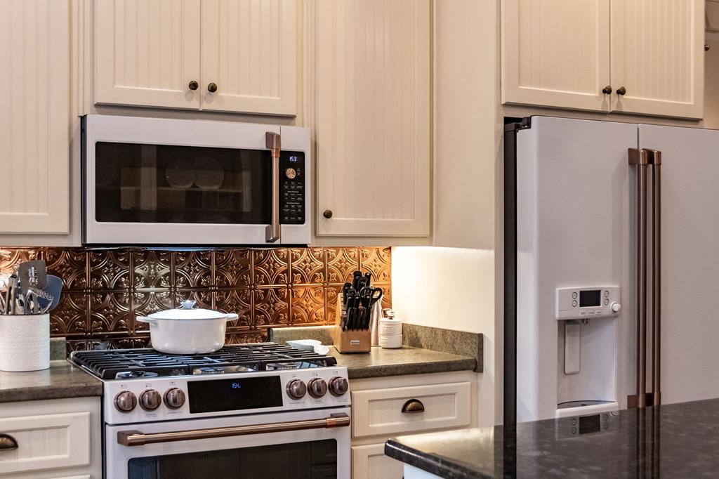 3349 Whitepath Road, Ellijay