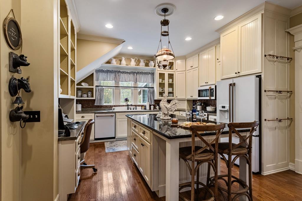 3349 Whitepath Road, Ellijay