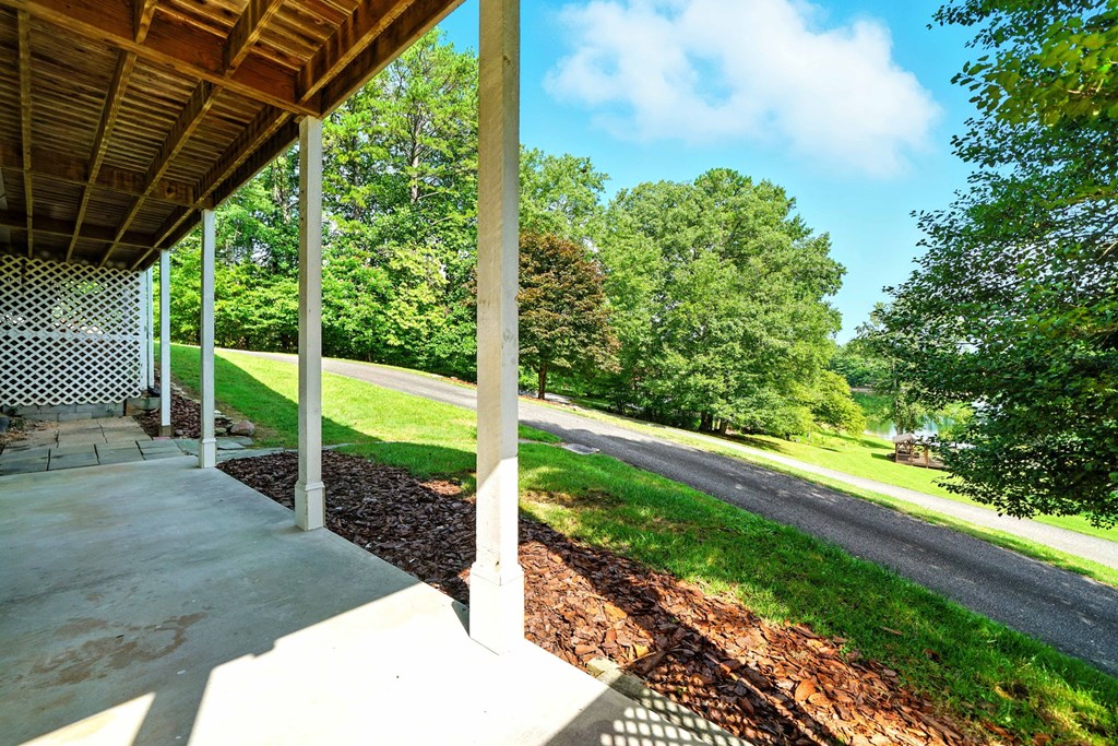 27 Twin Brook Drive, Blairsville