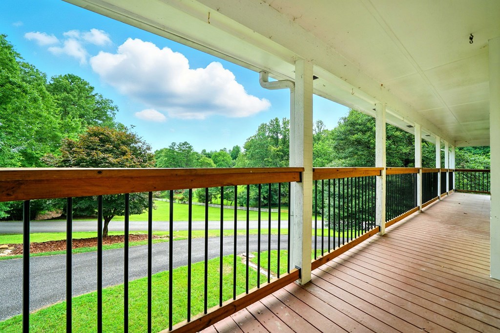 27 Twin Brook Drive, Blairsville