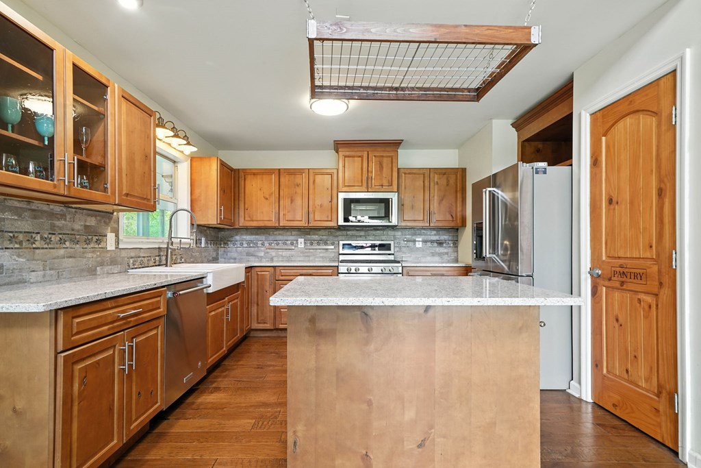 27 Twin Brook Drive, Blairsville