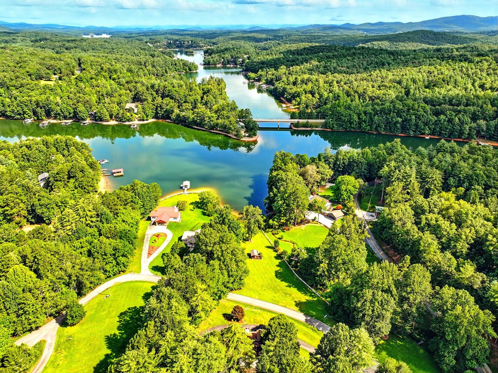 27 Twin Brook Drive, Blairsville