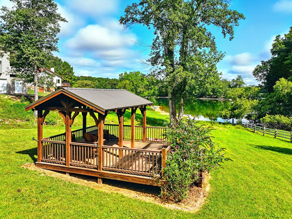 27 Twin Brook Drive, Blairsville