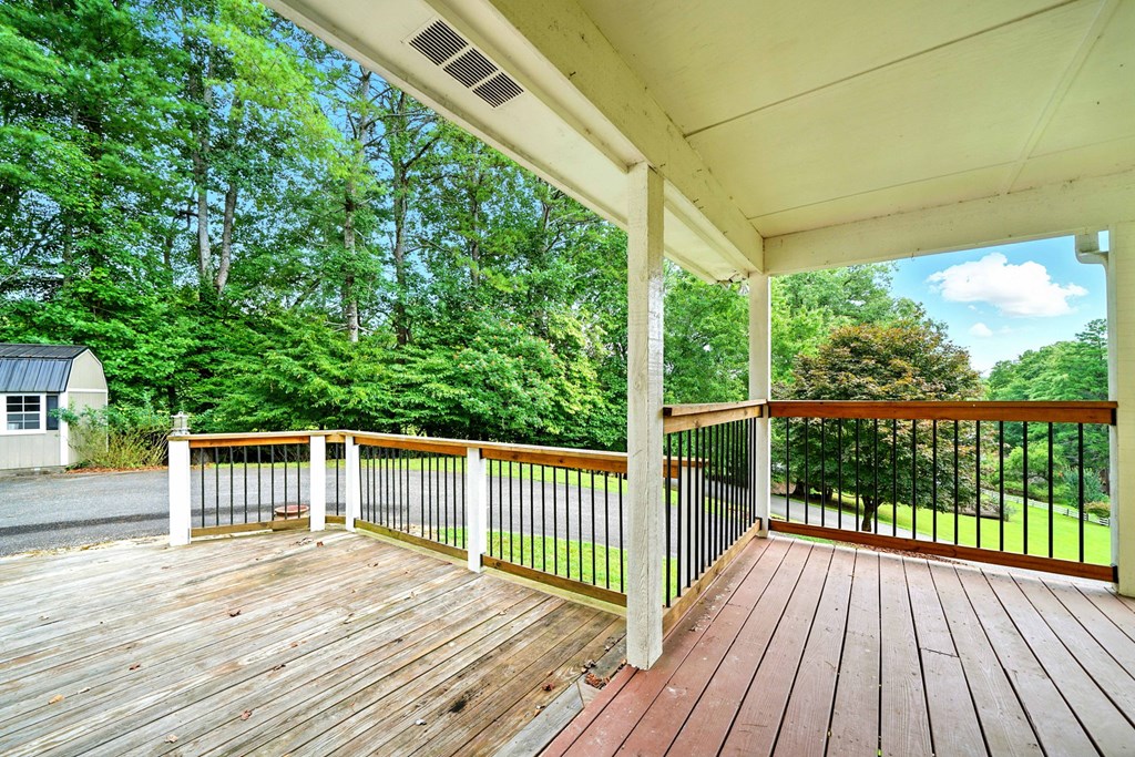 27 Twin Brook Drive, Blairsville