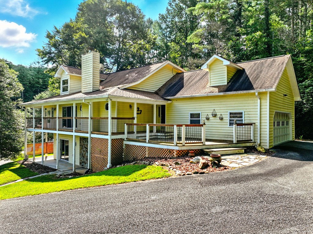 27 Twin Brook Drive, Blairsville
