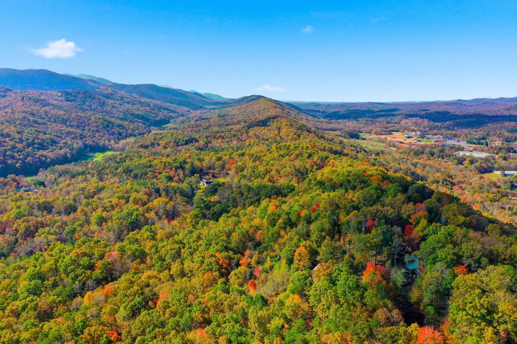 392 Eagles Nest Mountain Road, Blue Ridge