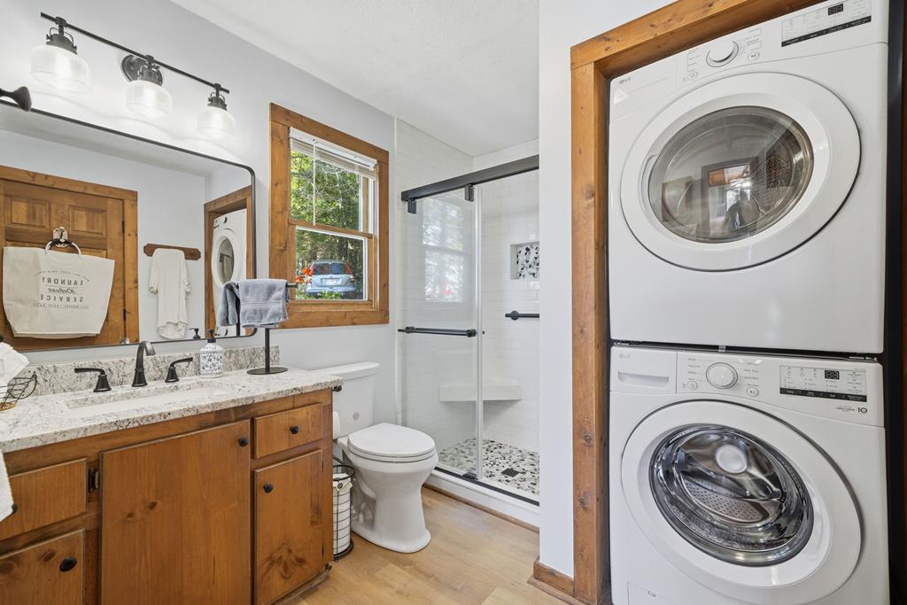 392 Eagles Nest Mountain Road, Blue Ridge