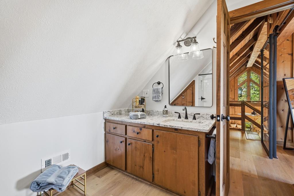 392 Eagles Nest Mountain Road, Blue Ridge