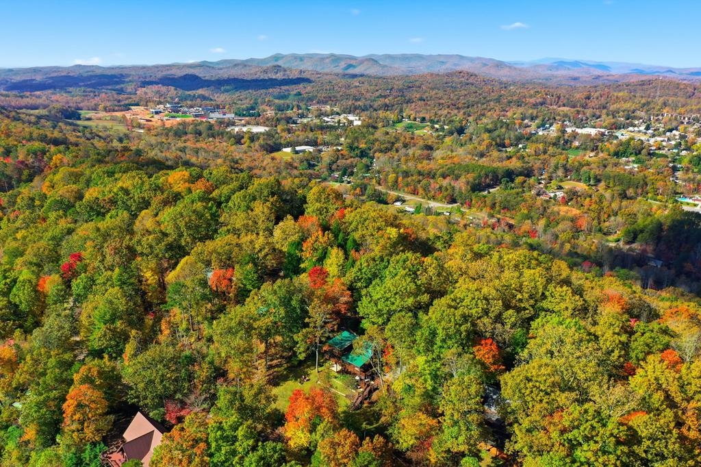 392 Eagles Nest Mountain Road, Blue Ridge