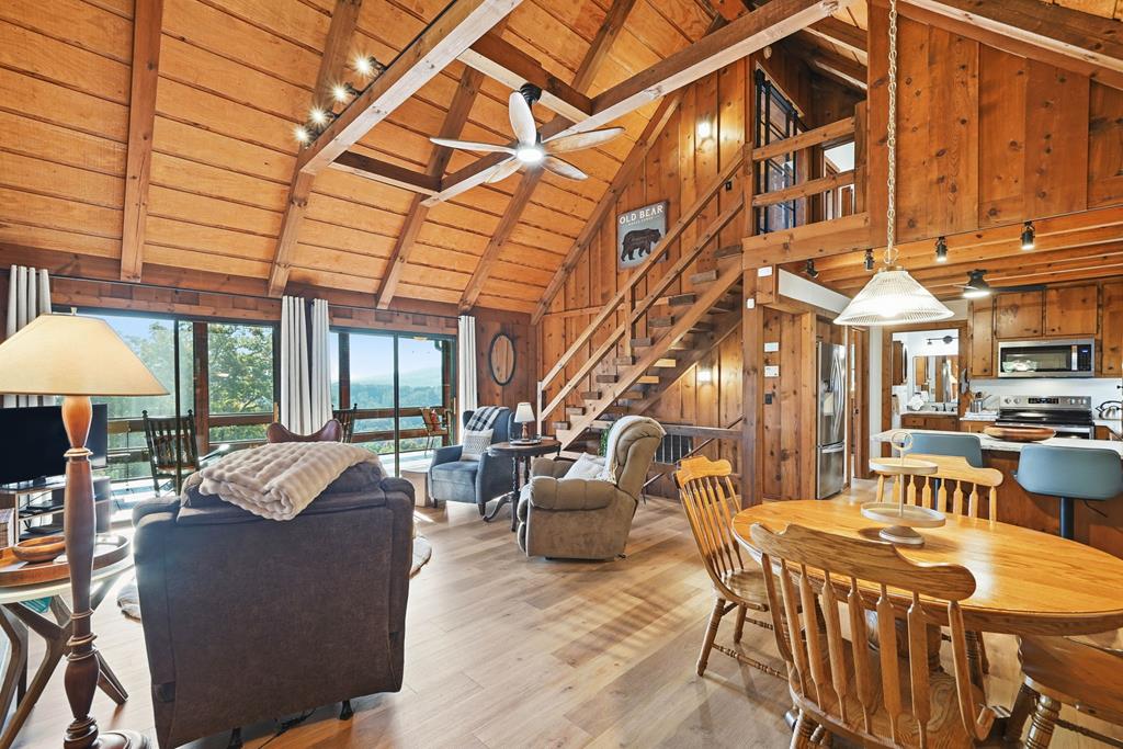 392 Eagles Nest Mountain Road, Blue Ridge