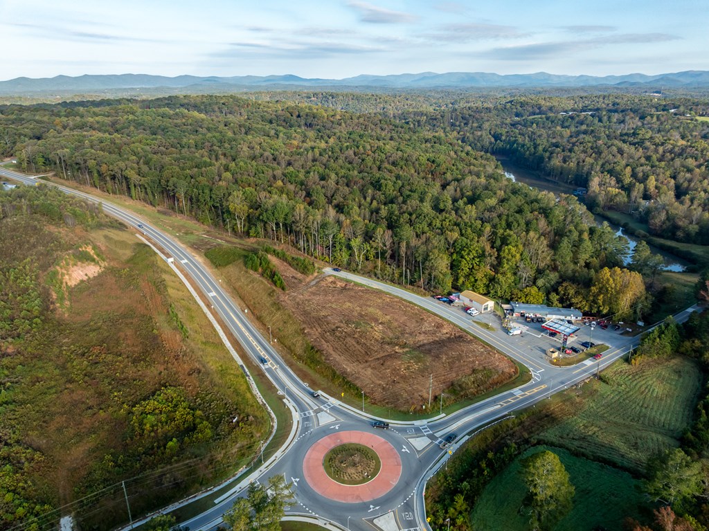 4.7 Acre Hwy 382 & Old Hwy 5s, Ellijay
