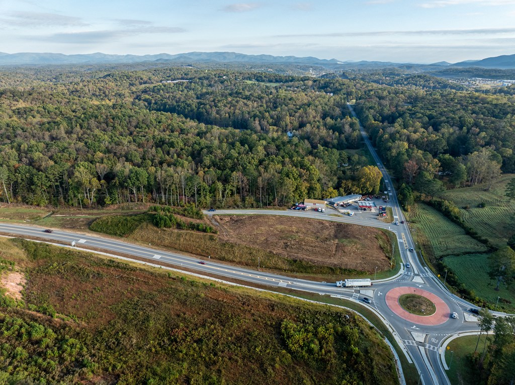 4.7 Acre Hwy 382 & Old Hwy 5s, Ellijay