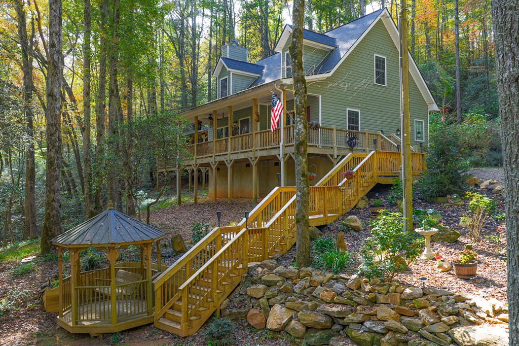 685 Chopped Oak Road, Ellijay