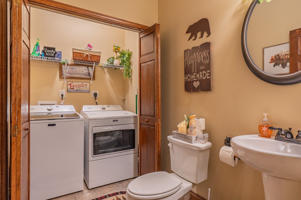 685 Chopped Oak Road, Ellijay