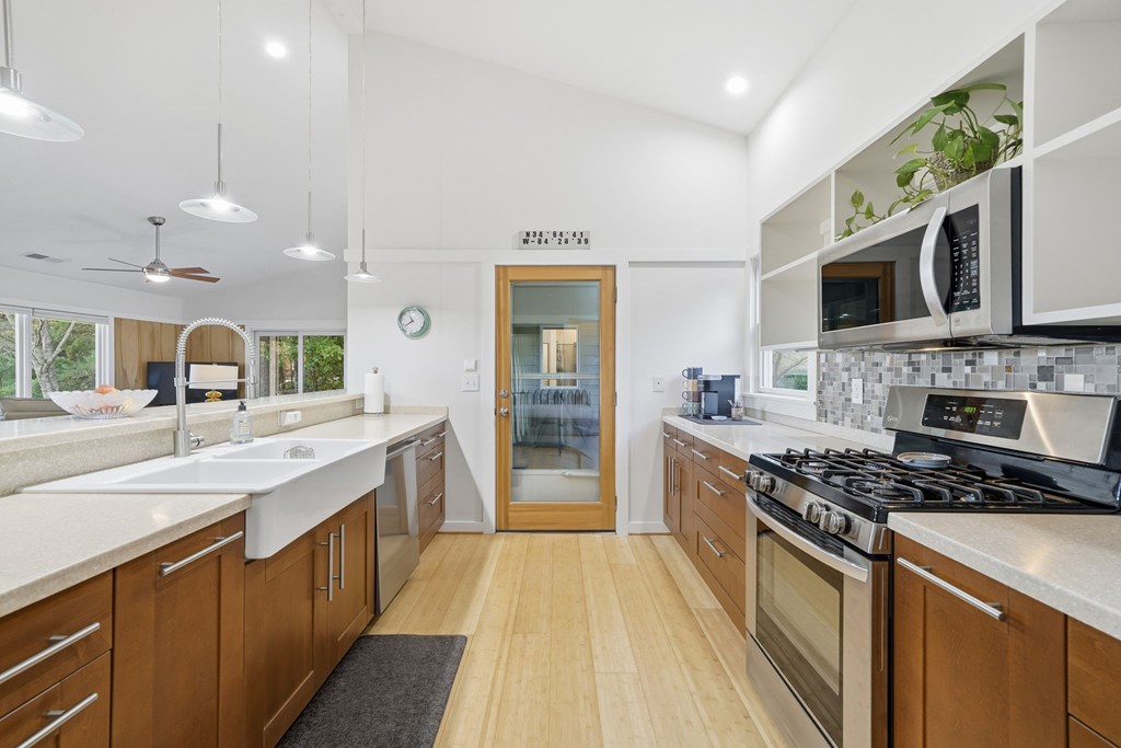 1047 Tickanetley Road, Ellijay