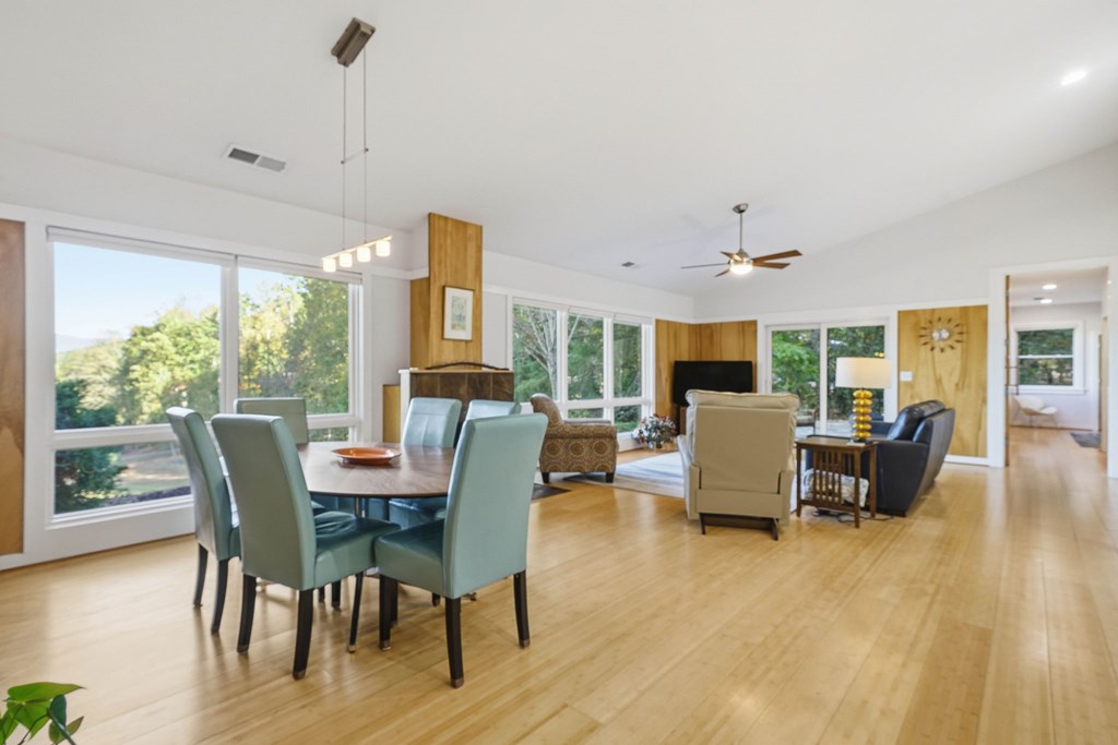 1047 Tickanetley Road, Ellijay