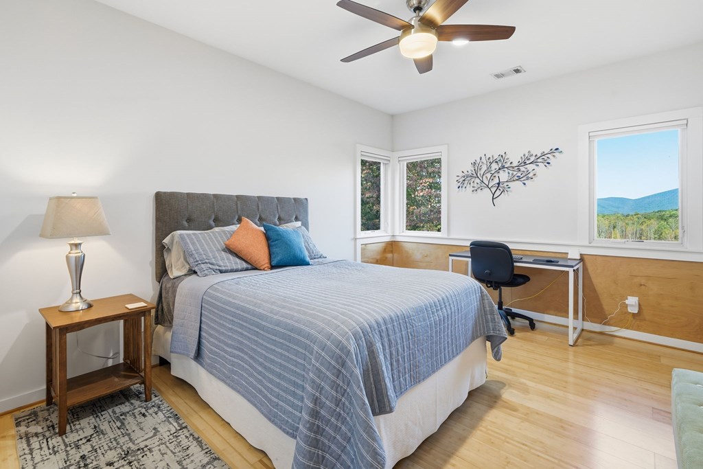 1047 Tickanetley Road, Ellijay