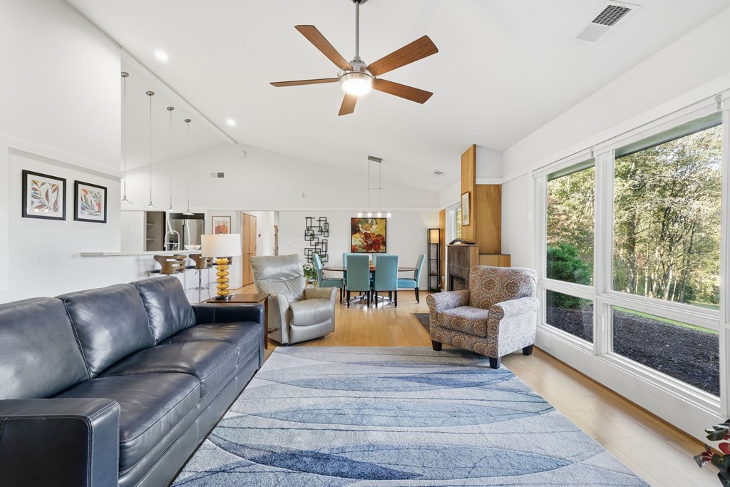 1047 Tickanetley Road, Ellijay