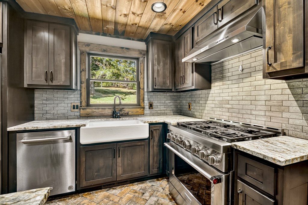 276 Westwoods Drive, Ellijay