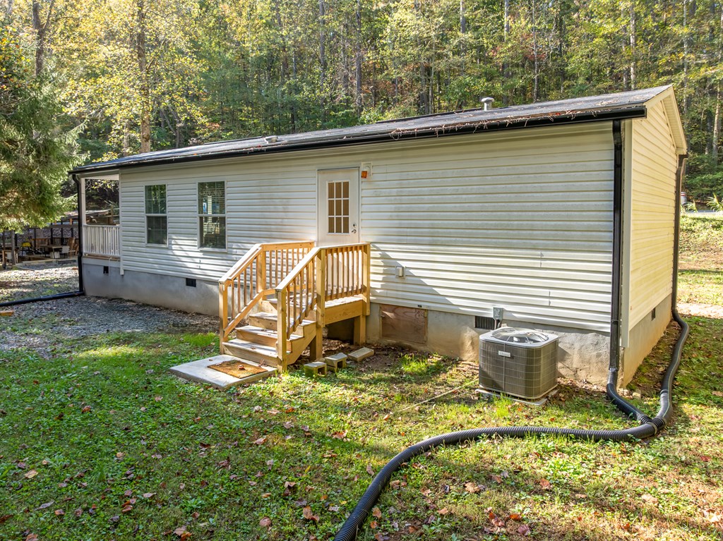 754 Holden Road, Ellijay
