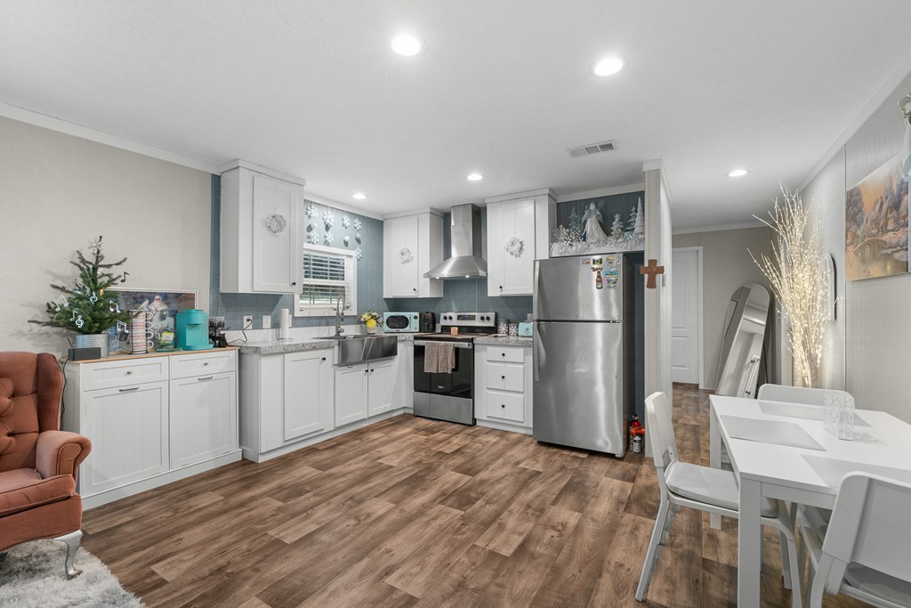 754 Holden Road, Ellijay