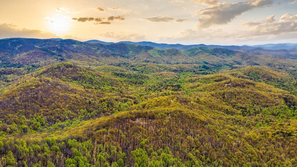 29 AC Hidden Valley Drive