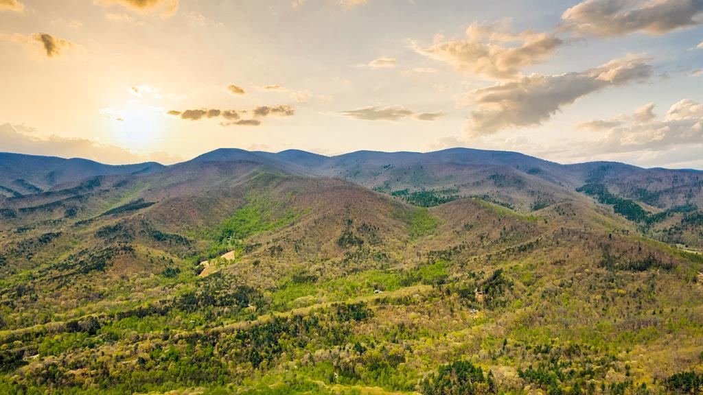 29 AC Hidden Valley Drive