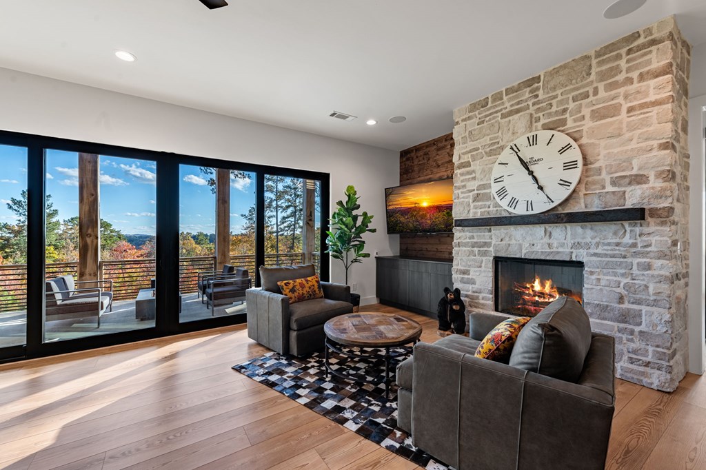 191 High River Landing