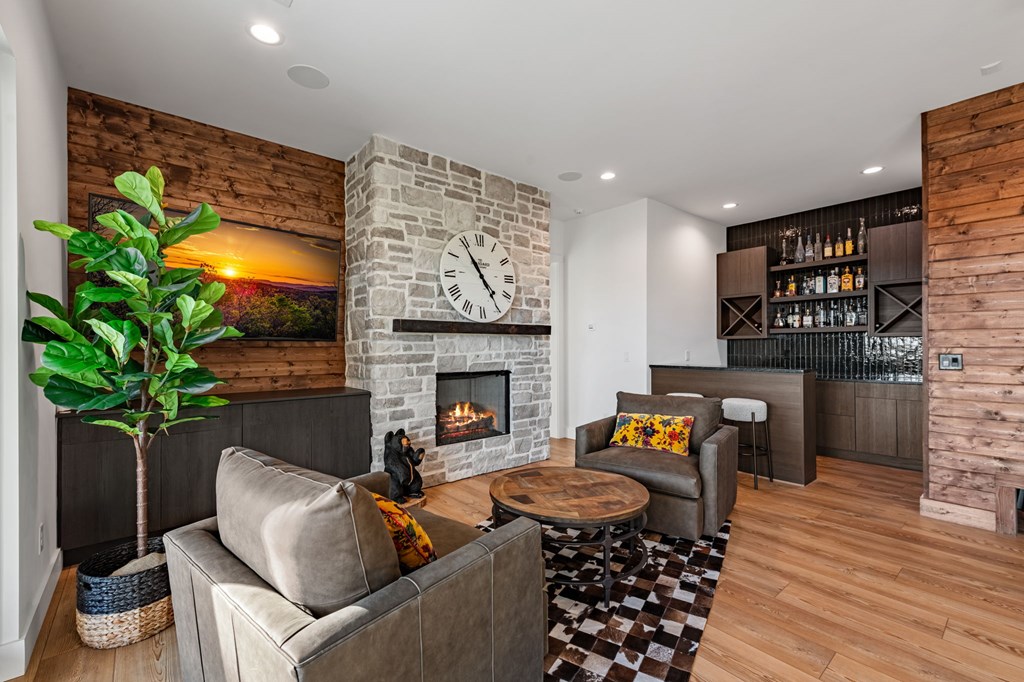 191 High River Landing