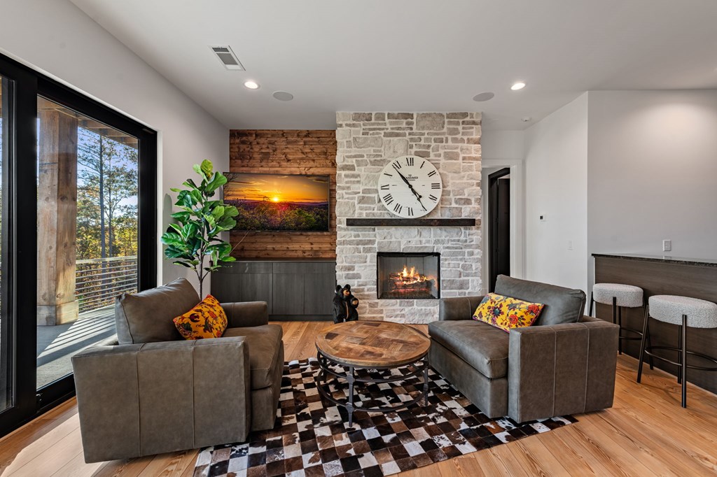 191 High River Landing