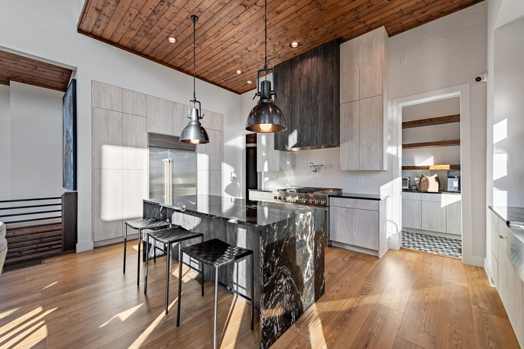 191 High River Landing